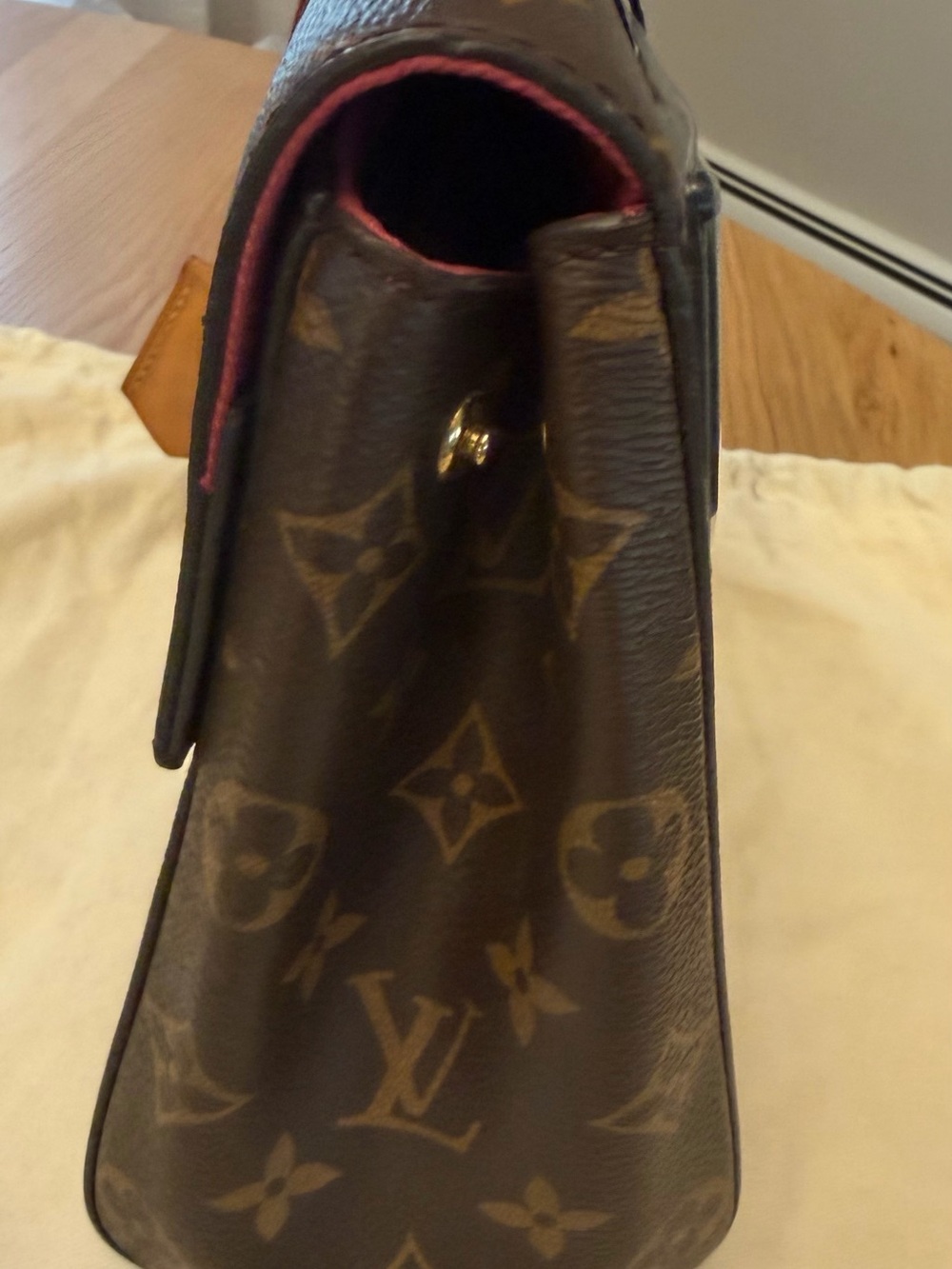 Authentic Louis Vuitton Cluny BB Top Handle Bag - with Dust Bag and COA - Picture 4 of 12